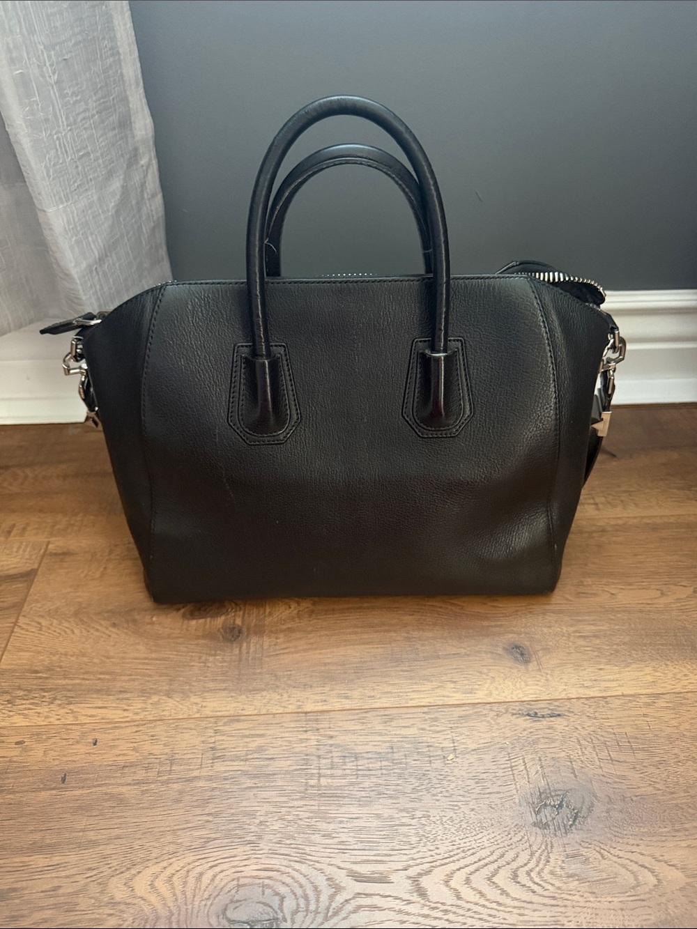 Givenchy Black Pebbled Leather Holdall Satchel - Picture 2 of 6